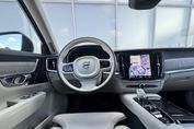 Volvo V90 T8 AWD Plug-In Hybrid Plus Dark aut