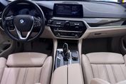 BMW Seria 5 530i xDrive M Sport sport