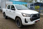 Toyota HiLux Double Cab DLX 4x4