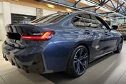 BMW Seria 3 330i xDrive M Sport