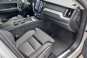 Volvo XC60 B5 B AWD Plus Dark
