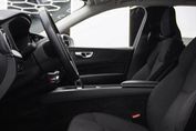 Volvo XC60 B4 B Momentum Pro