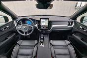 Volvo XC60 T8 Plug-In Hybrid AWD Ultra Black Edition aut