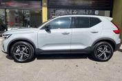 Volvo XC40 B3 Plus Dark
