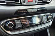 Hyundai i30 1.5 T-GDI Smart DCT