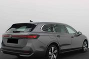 Volkswagen Passat Business Plus 1.5 TSI mHEV DSG