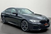 BMW Seria 5 M550i xDrive