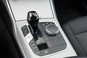 BMW Seria 3 318i aut