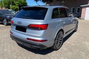 Audi Q7 55 TFSI e quattro S Line