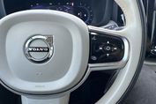 Volvo XC60 B4 D AWD Momentum Pro