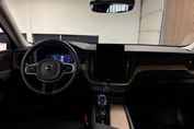 Volvo XC60 B5 AWD Plus Dark