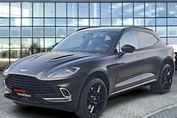 Aston Martin DBX V8