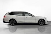 BMW Seria 5 520i mHEV aut