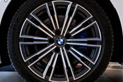 BMW Seria 3 330e M Sport
