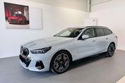 BMW Seria 5 Touring 540d xDrive M Sport