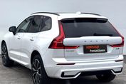 Volvo XC60 B5 B AWD Ultra Dark