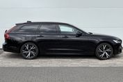 Volvo V90 T6 eAWD Plug-In Hybrid Plus Dark