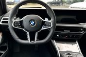 BMW Seria 3 330d xDrive M Sport