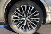 Lexus RX 350h Omotenashi