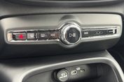 Volvo XC40 B3 Plus Dark
