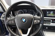 BMW Seria 3 320i Advantage aut