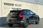 Volvo XC40 B3 Plus Dark