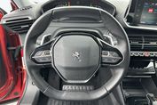 Peugeot 2008 Allure 1.2 PureTech EAT8