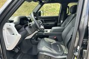 Land Rover Defender 110 3.0 D250 X-Dynamic HSE