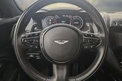 Aston Martin DBX V8