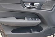 Volvo XC60 B5 B AWD Plus Dark