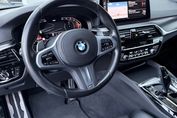 BMW Seria 5 Touring 530i xDrive M Sport