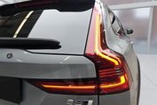 Volvo V90 CC B5 B AWD Plus