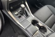 Lexus NX 300h Business Edition AWD