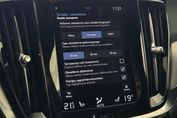 Volvo V60 D4 R-Design