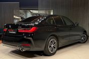BMW Seria 3 318i