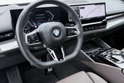 BMW Seria 5 Touring 520d xDrive M Sport
