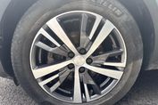 Peugeot 3008 1.2 PureTech S&S EAT8