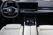 BMW i5 eDrive40