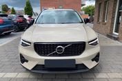Volvo XC40 B4 Plus Dark