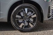 Volvo XC60 B5 AWD Plus Dark