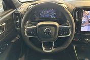 Volvo XC40 B3 Ultra Dark
