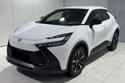 Toyota C-HR Style 2.0 Hybrid Dynamic Force Plug-in