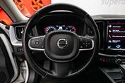 Volvo XC60 D4 Momentum Pro