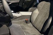 Peugeot 3008 GT Exclusive e-DCS6 1.2 mHEV