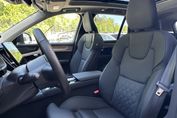 Volvo XC90 T8 AWD Plug-In Hybrid Plus Dark 7os