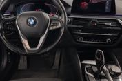 BMW Seria 5 518d Sport Line