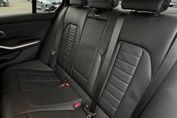 BMW Seria 3 330i xDrive M Sport