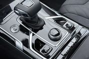 Hongqi HS5 2.0T AWD