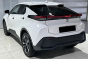 Toyota C-HR Style 2.0 Hybrid Dynamic Force Plug-in