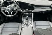 Alfa Romeo Giulia 2.0 Turbo aut